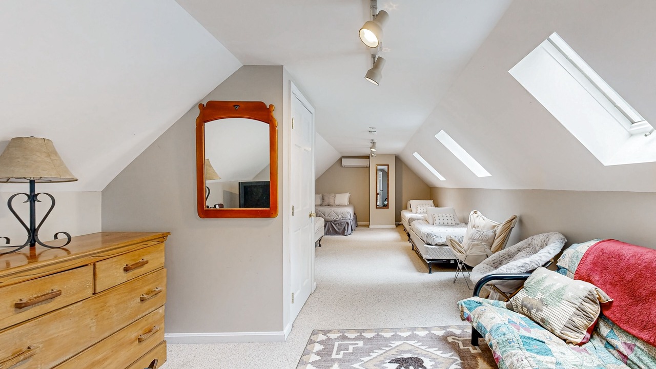 Photo of Livingroom in Birch Hill