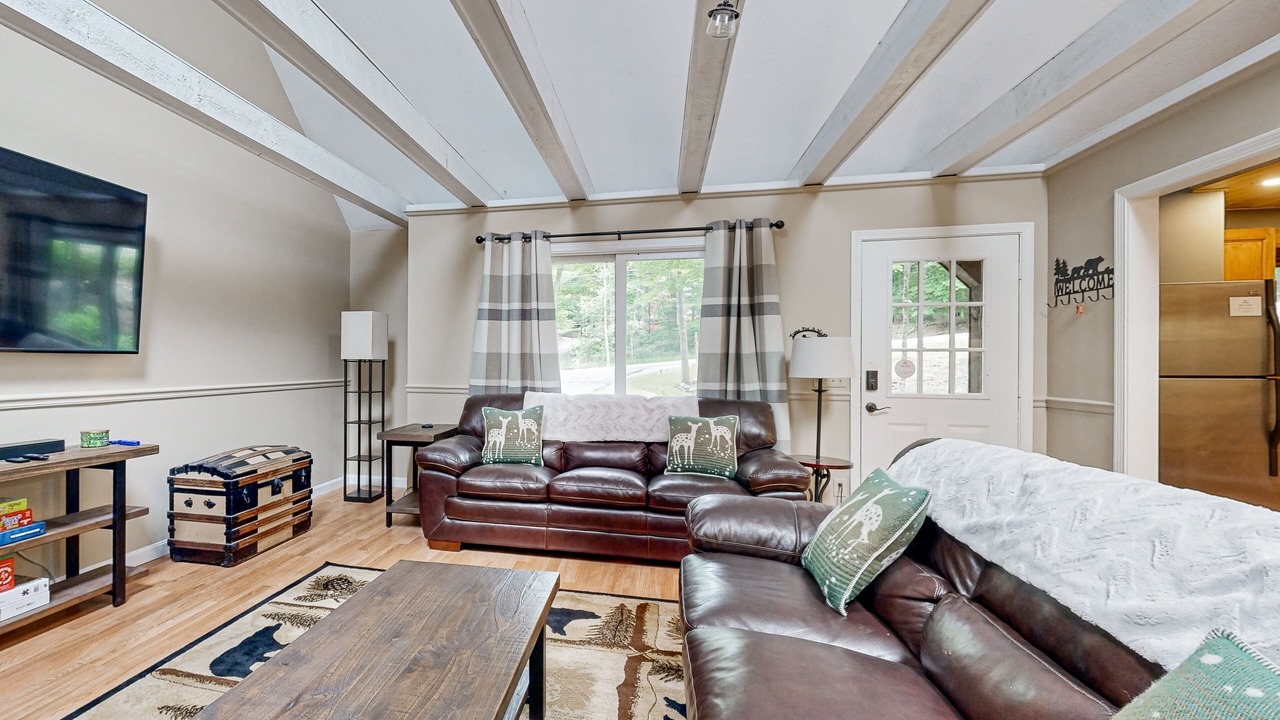 Photo of Livingroom in Birch Hill
