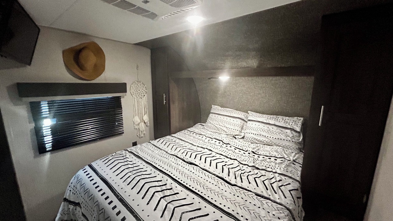 Photo of Bedroom in Port Bolivar