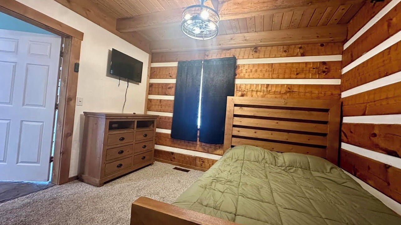 Photo of Bedroom in Grantsville