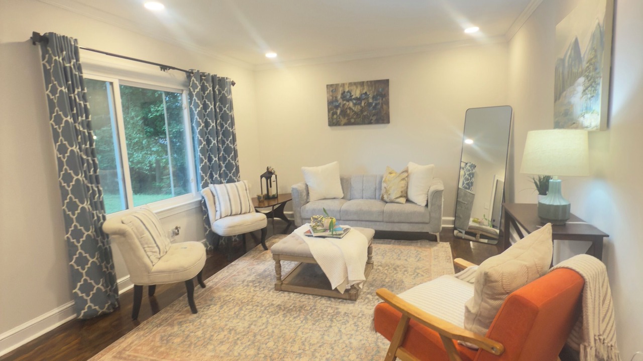 Photo of Livingroom in Petersburg