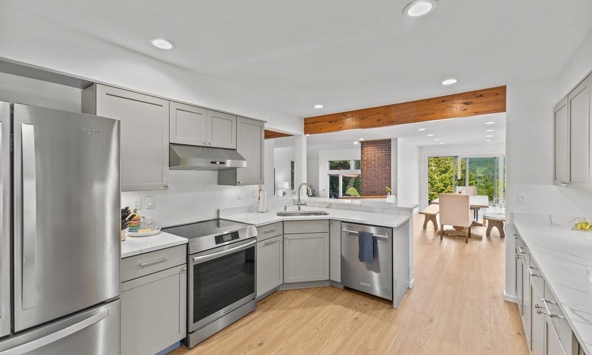 Photo of Kitchen in Stowe Area