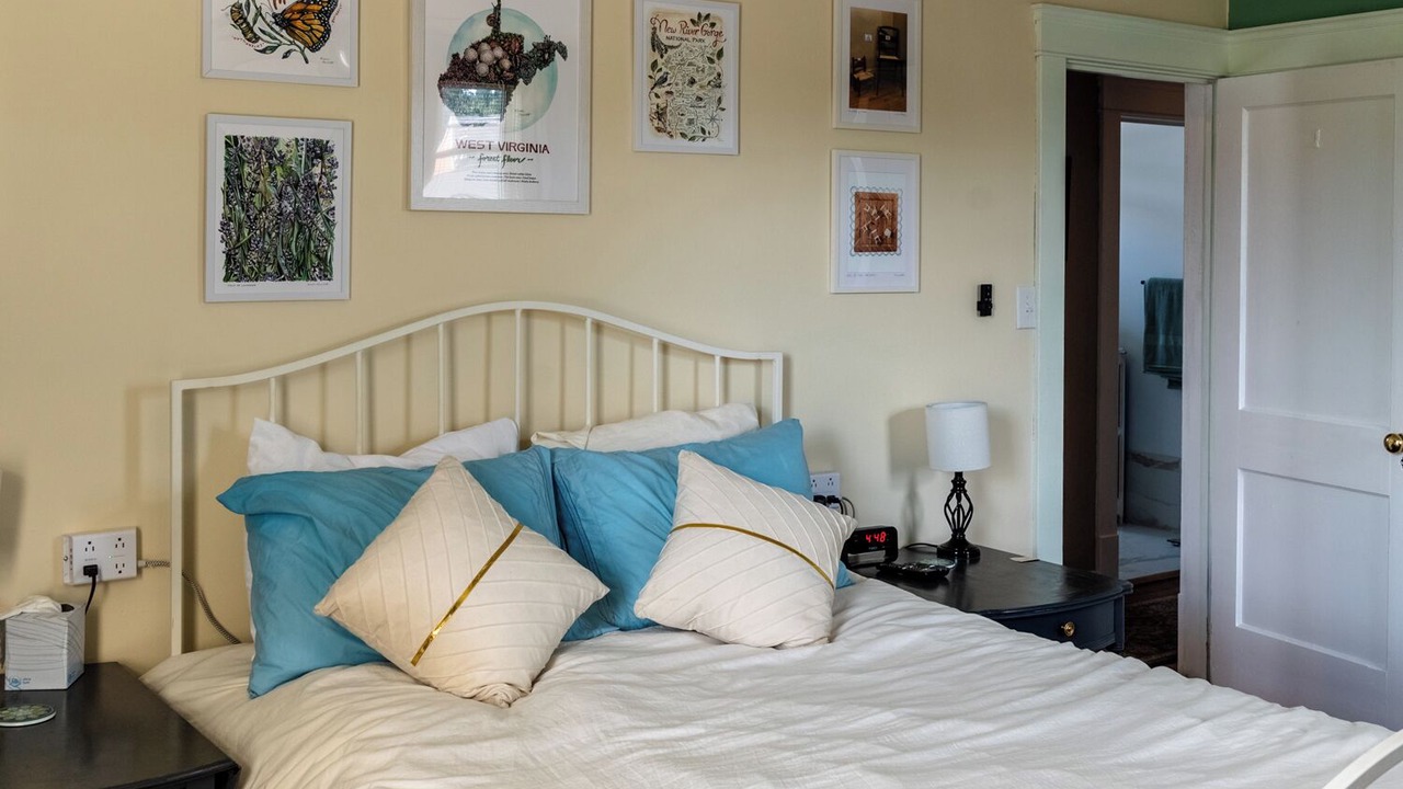 Photo of Bedroom in Romney