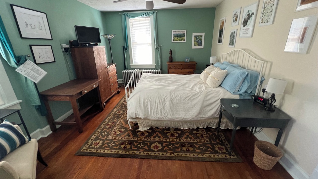 Photo of Bedroom in Romney