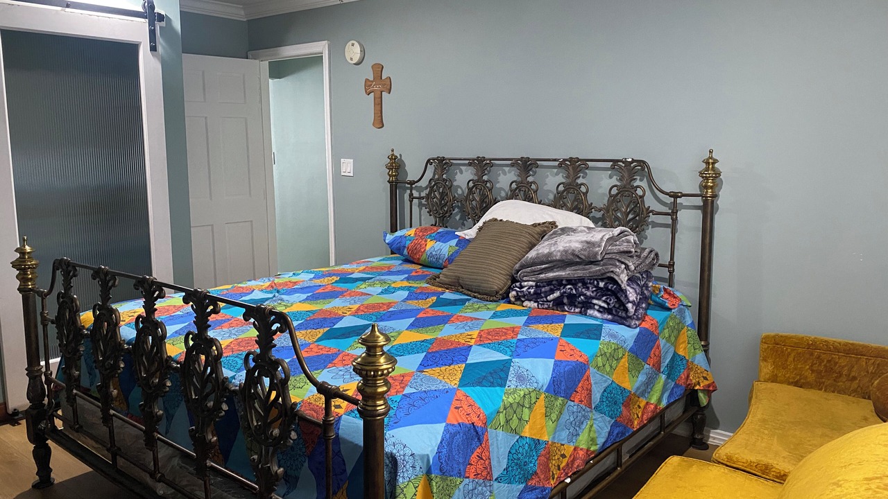 Photo of Bedroom in Elmont