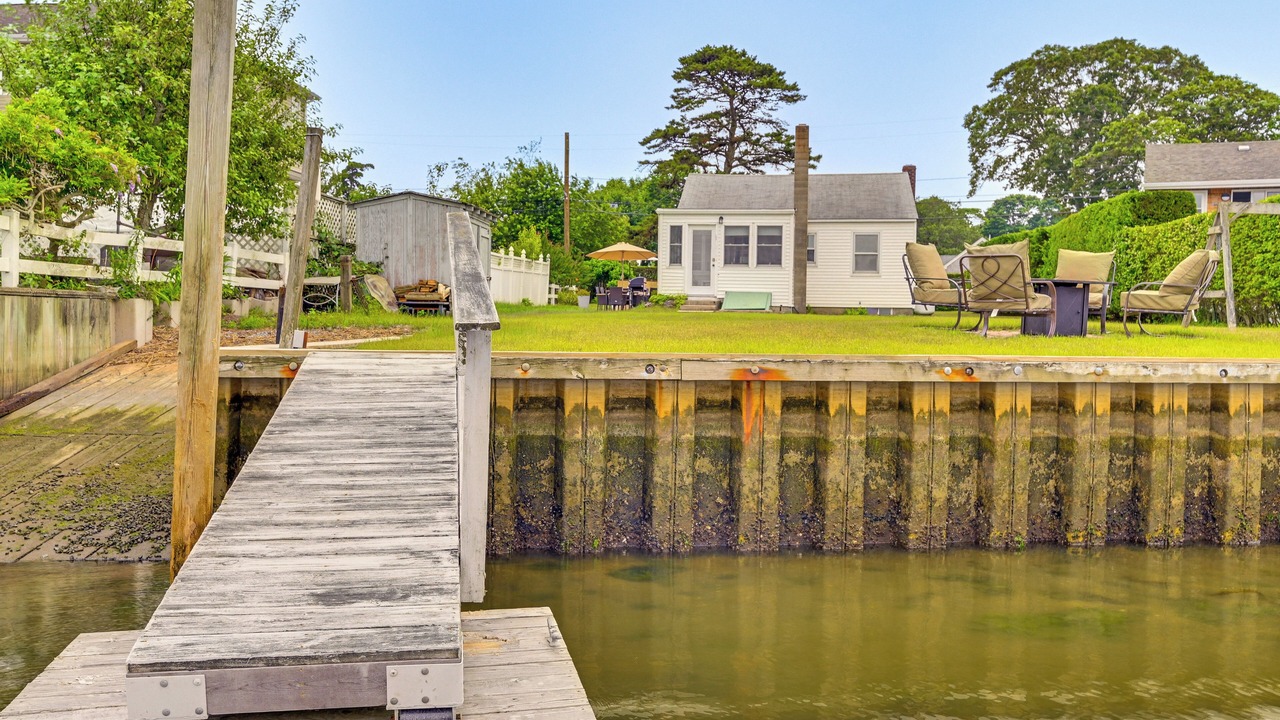 Photo of Patio Balcony in East Quogue