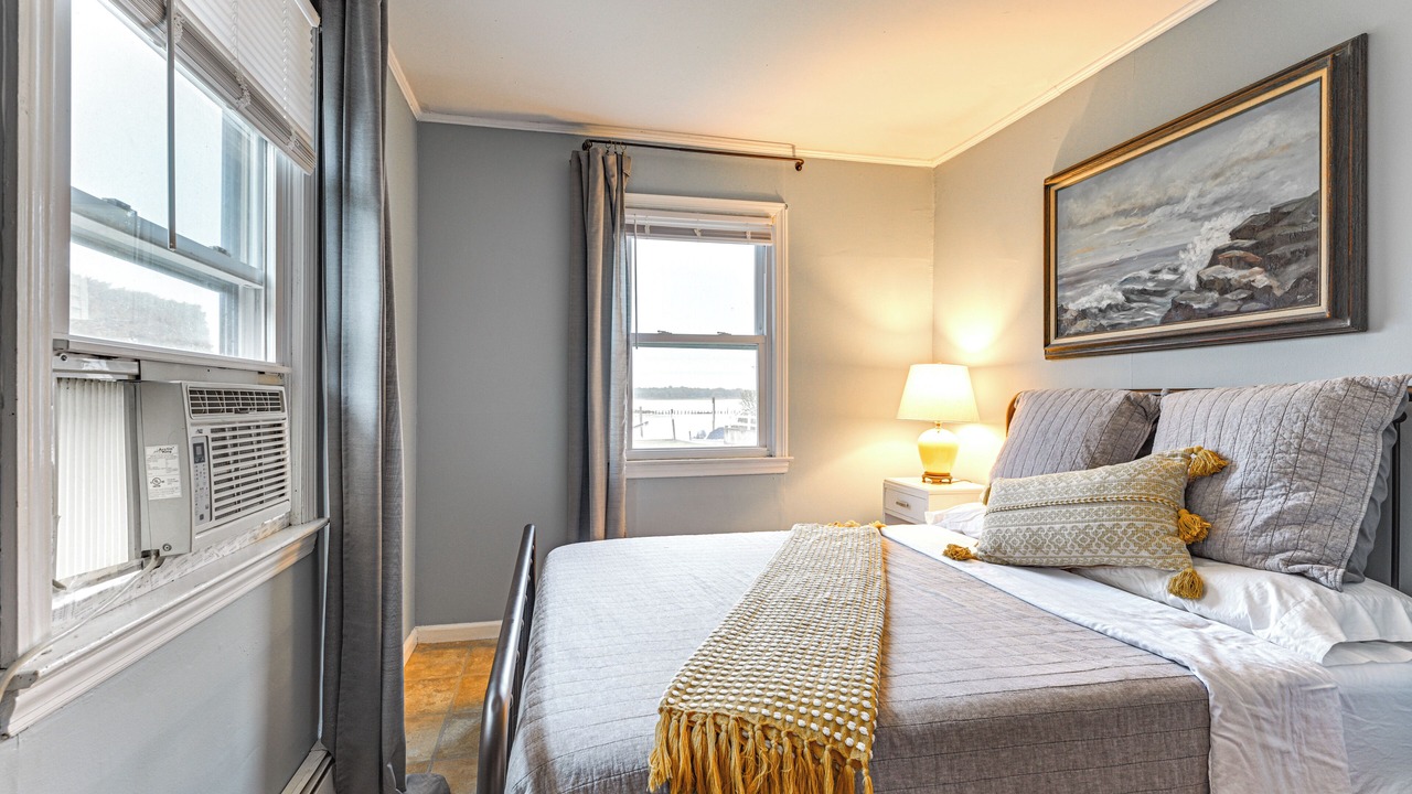 Photo of Bedroom in East Quogue