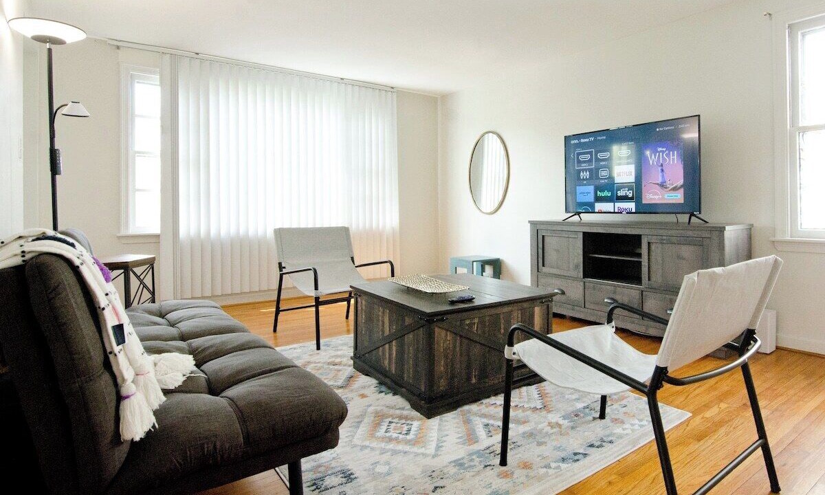 Photo of Livingroom in Eggertsville
