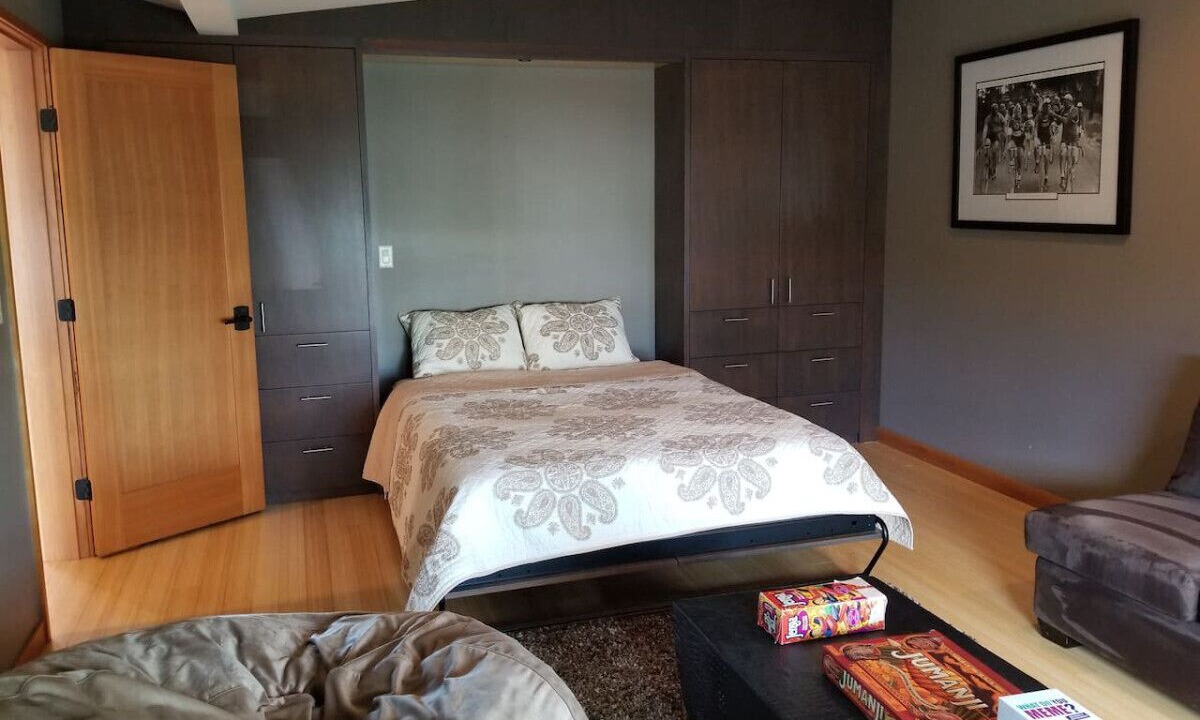 Photo of Bedroom in Point Roberts