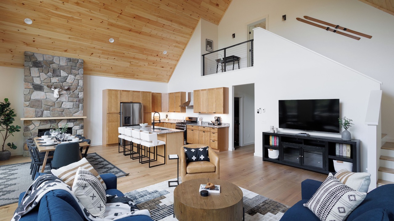 Photo of Livingroom in Sunday River Area