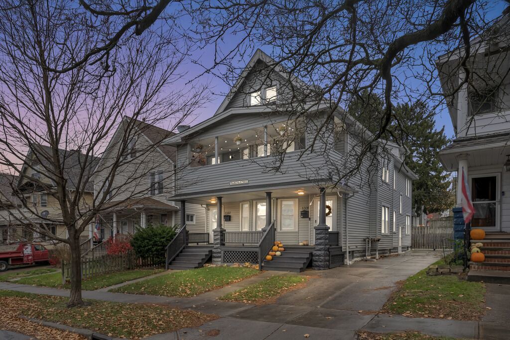 Photo of Outdoor in Detroit - Shoreway