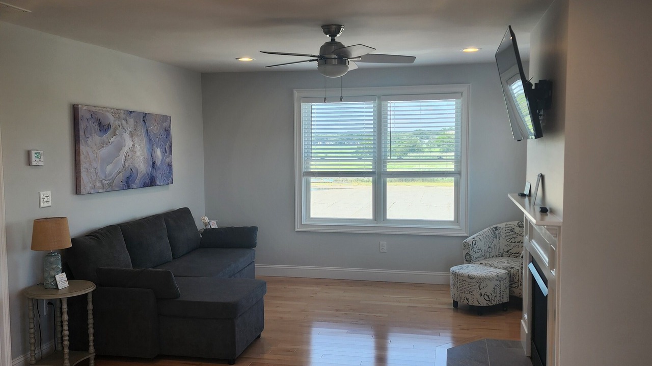 Photo of Livingroom in Salisbury Beach