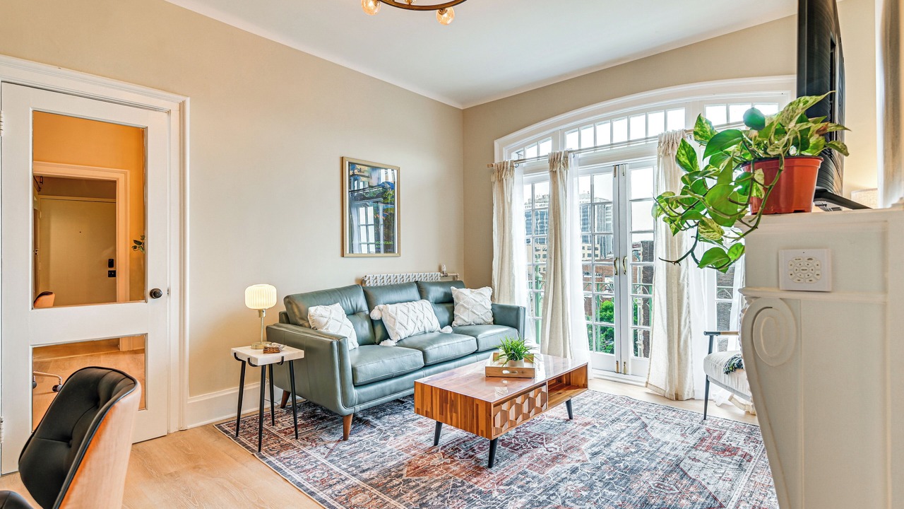Photo of Livingroom in Albany