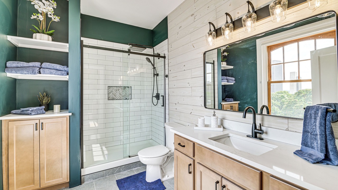 Photo of Bathroom in Albany