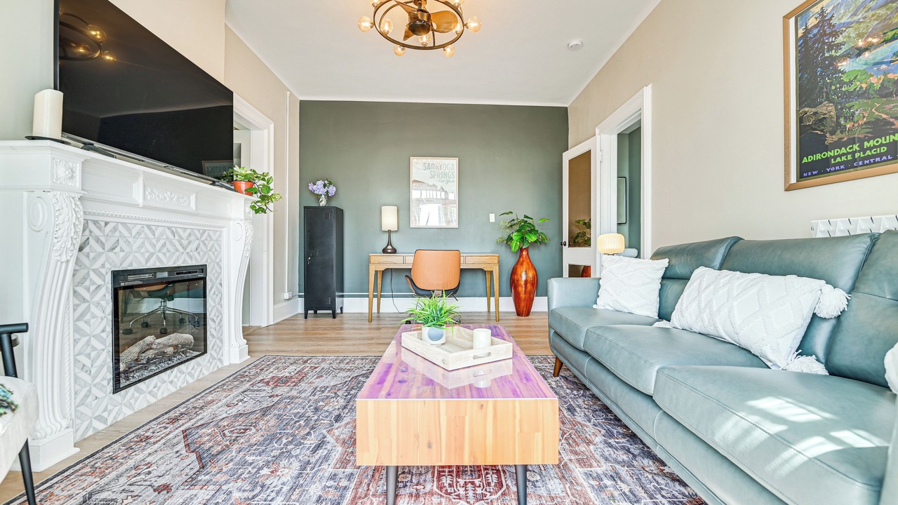 Photo of Livingroom in Albany