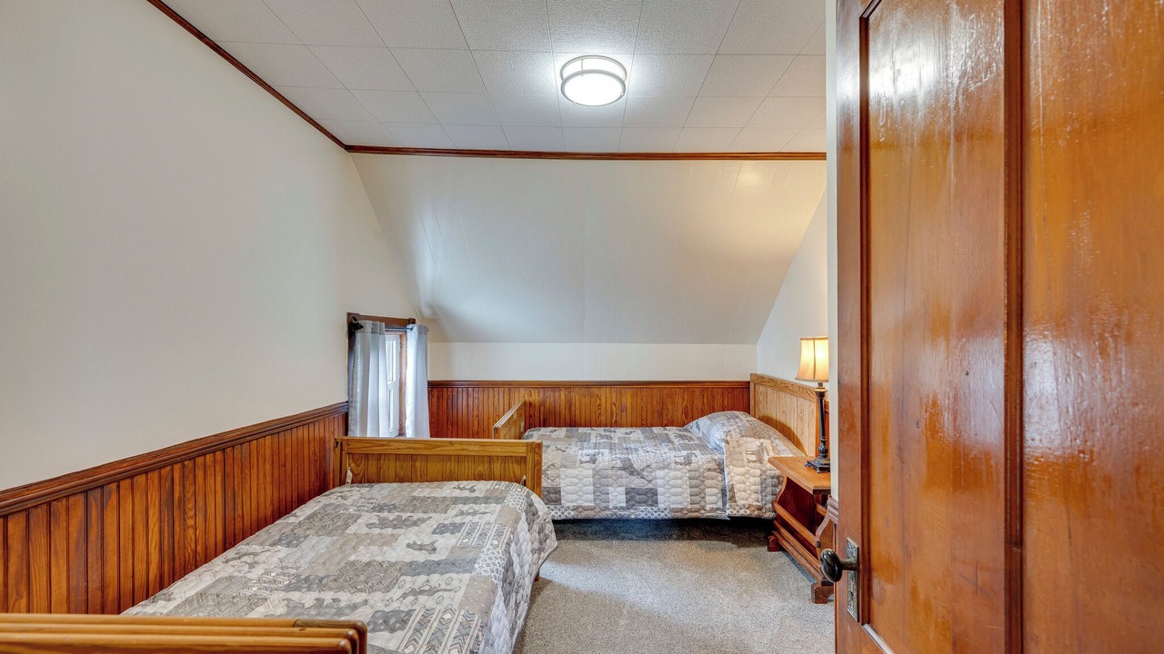 Photo of Bedroom in Pittsburg