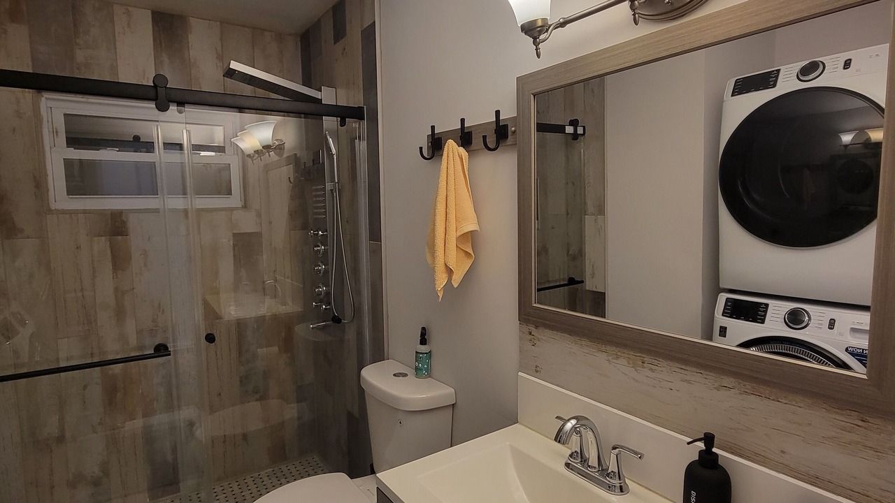 Photo of Bathroom in South Huntington