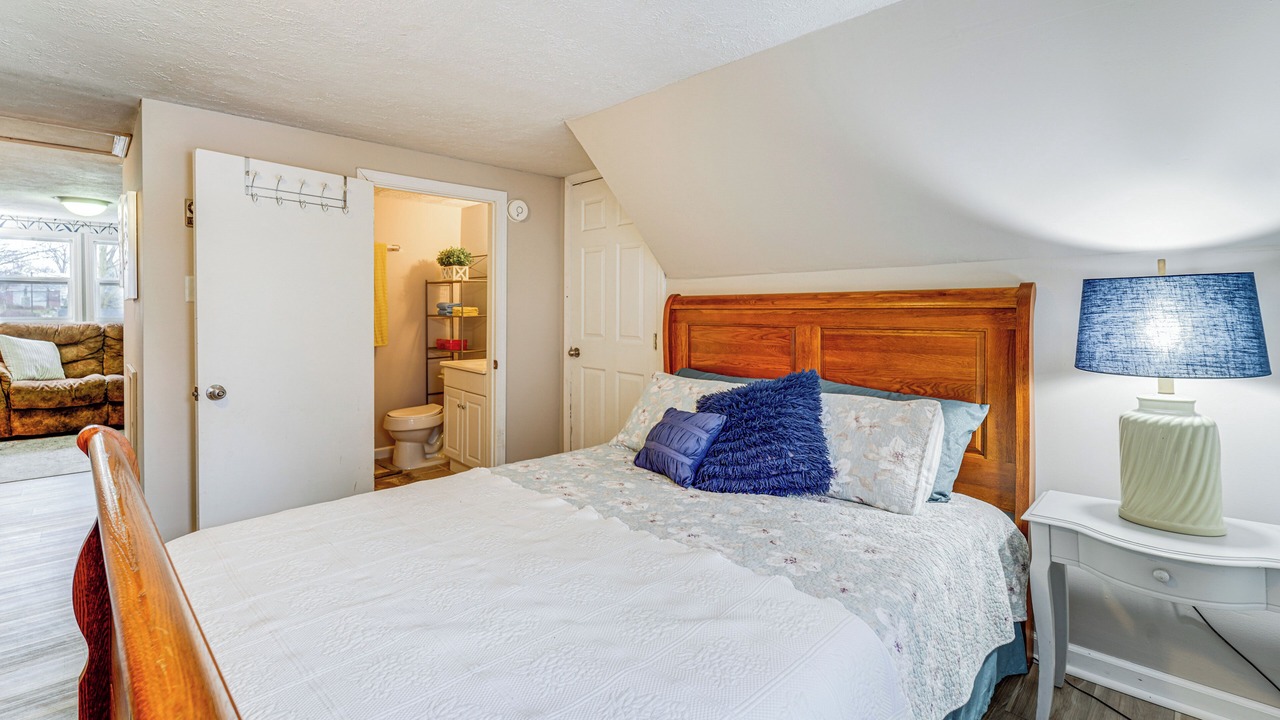 Photo of Bedroom in Dexter