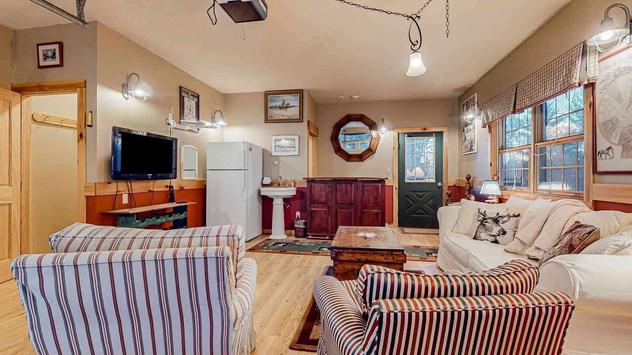 Photo of Livingroom in Weston
