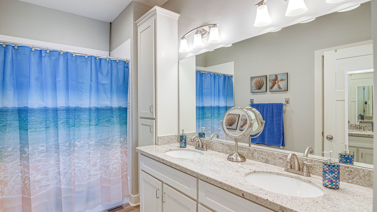 Photo of Bathroom in Terramar Beach