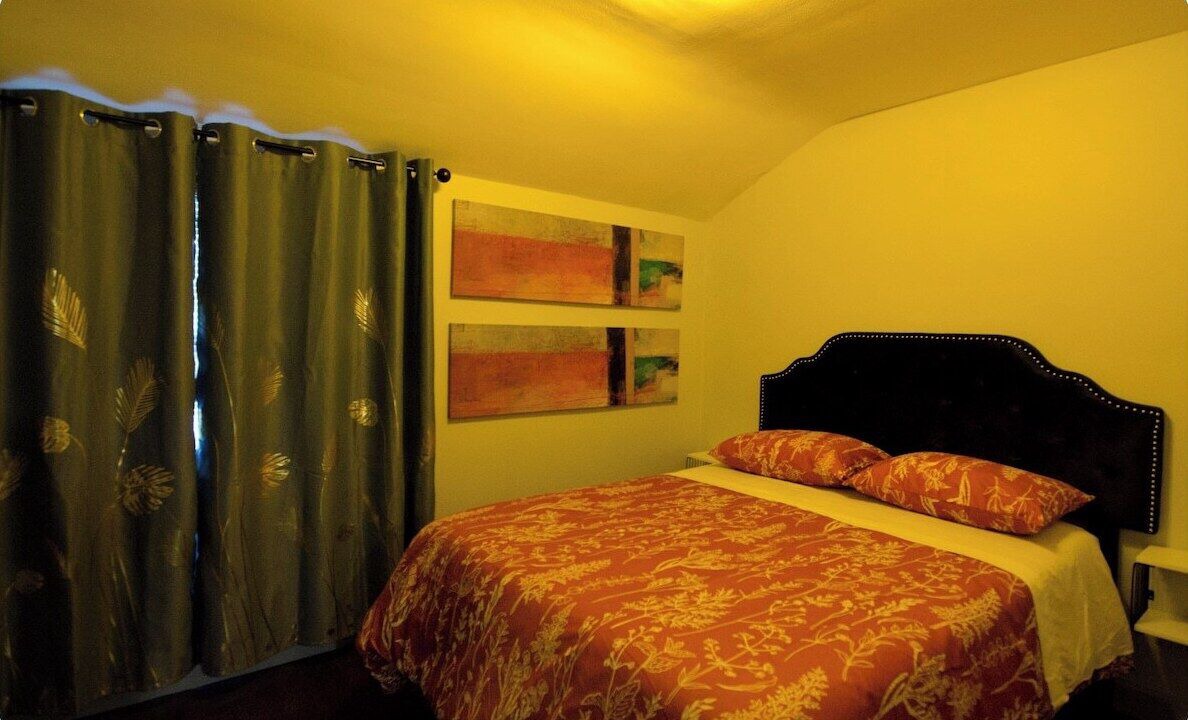 Photo of Bedroom in Eggertsville