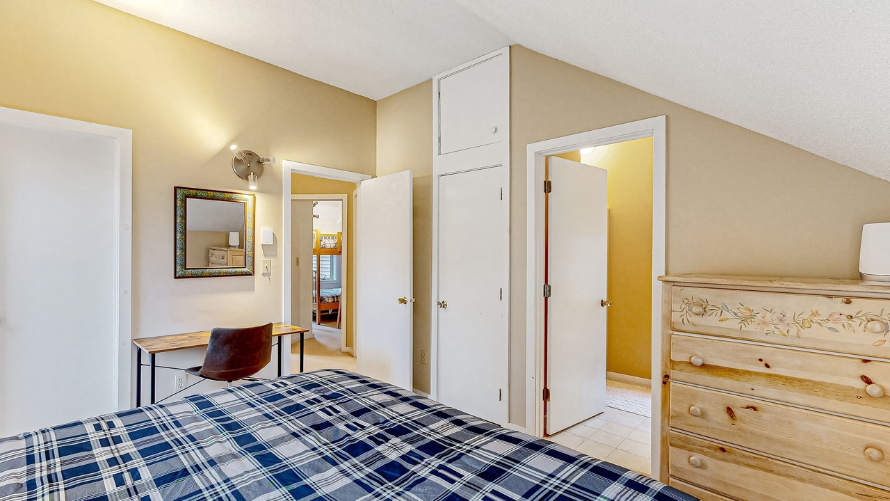 Photo of Bedroom in Waterville Valley