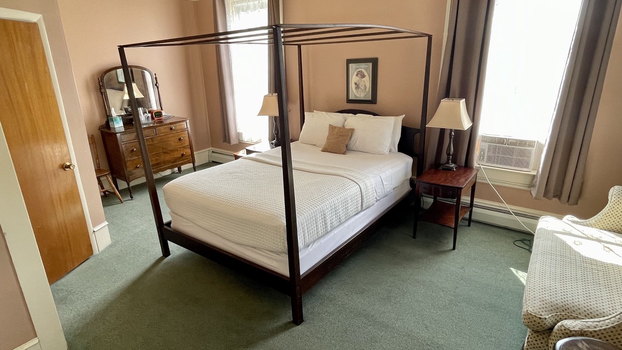 Photo of Bedroom in Brandon