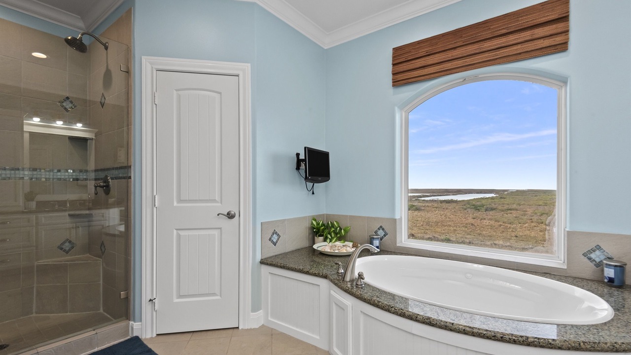 Photo of Bathroom in Miramar