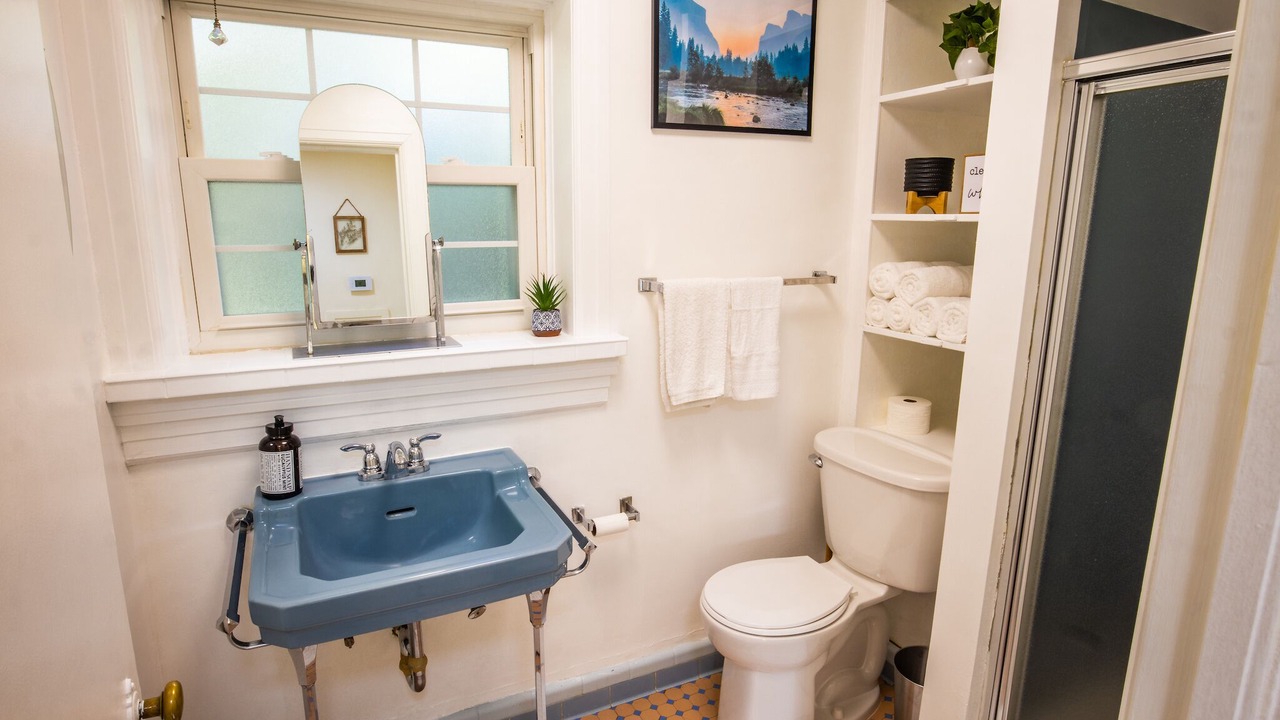 Photo of Bathroom in Summerlee