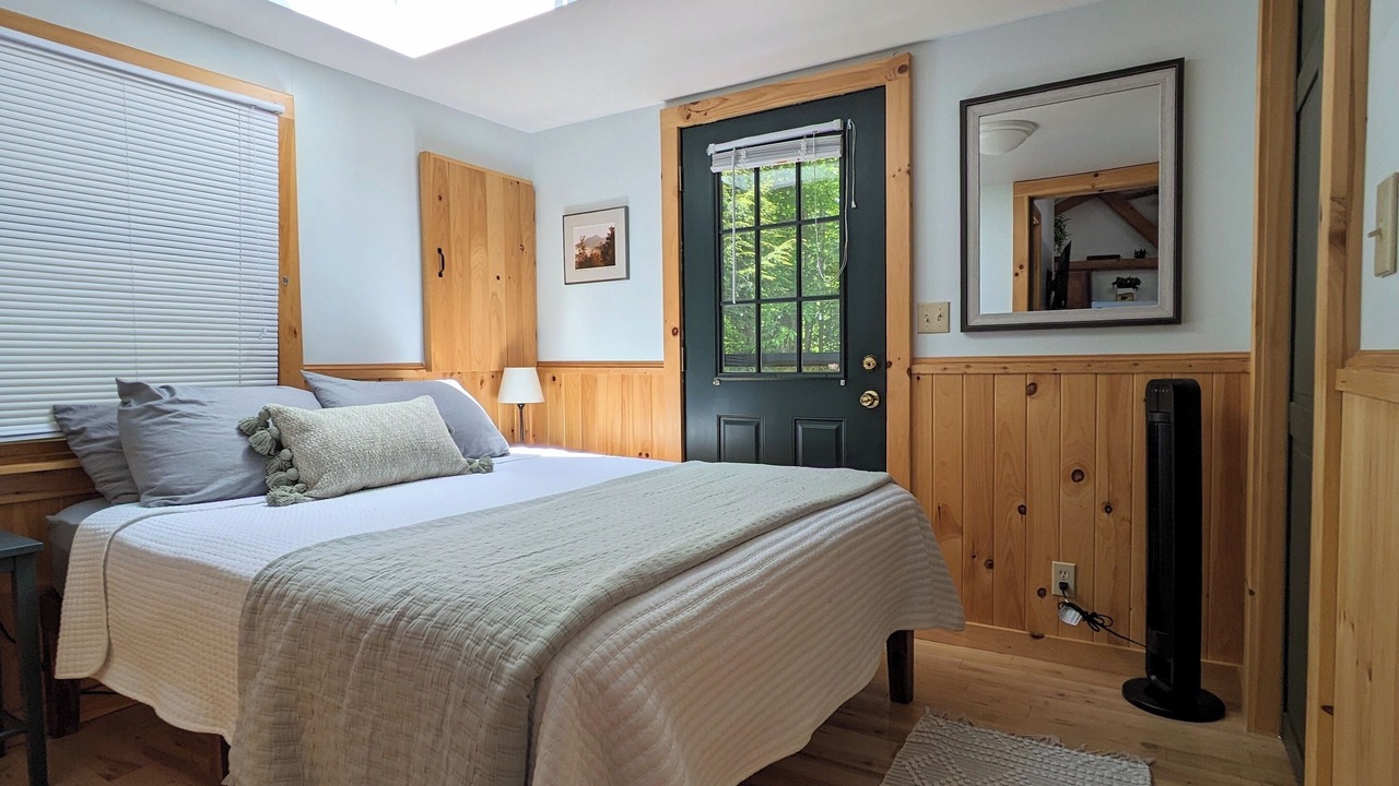 Photo of Bedroom in Warren