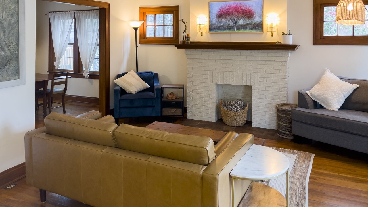 Photo of Livingroom in Clintonville