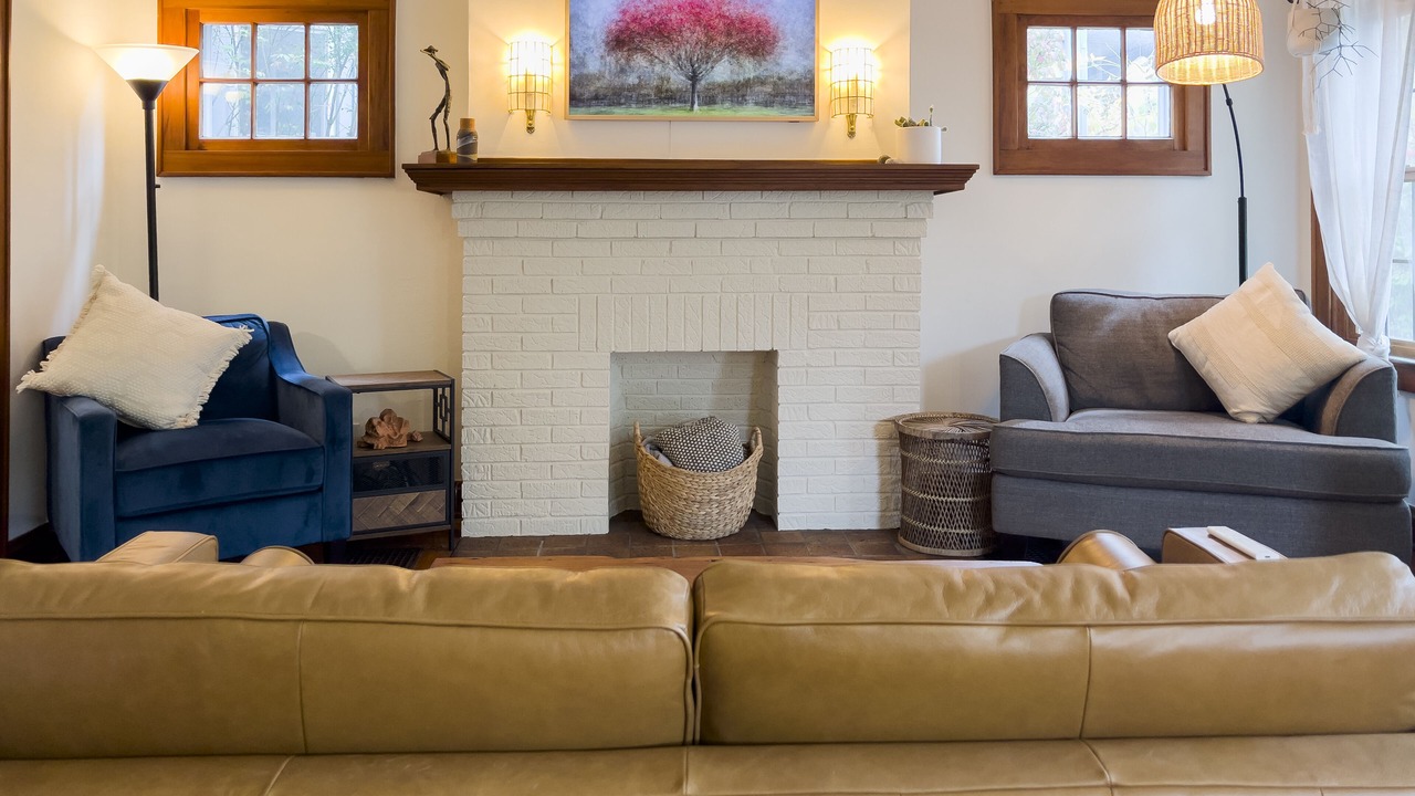 Photo of Livingroom in Clintonville