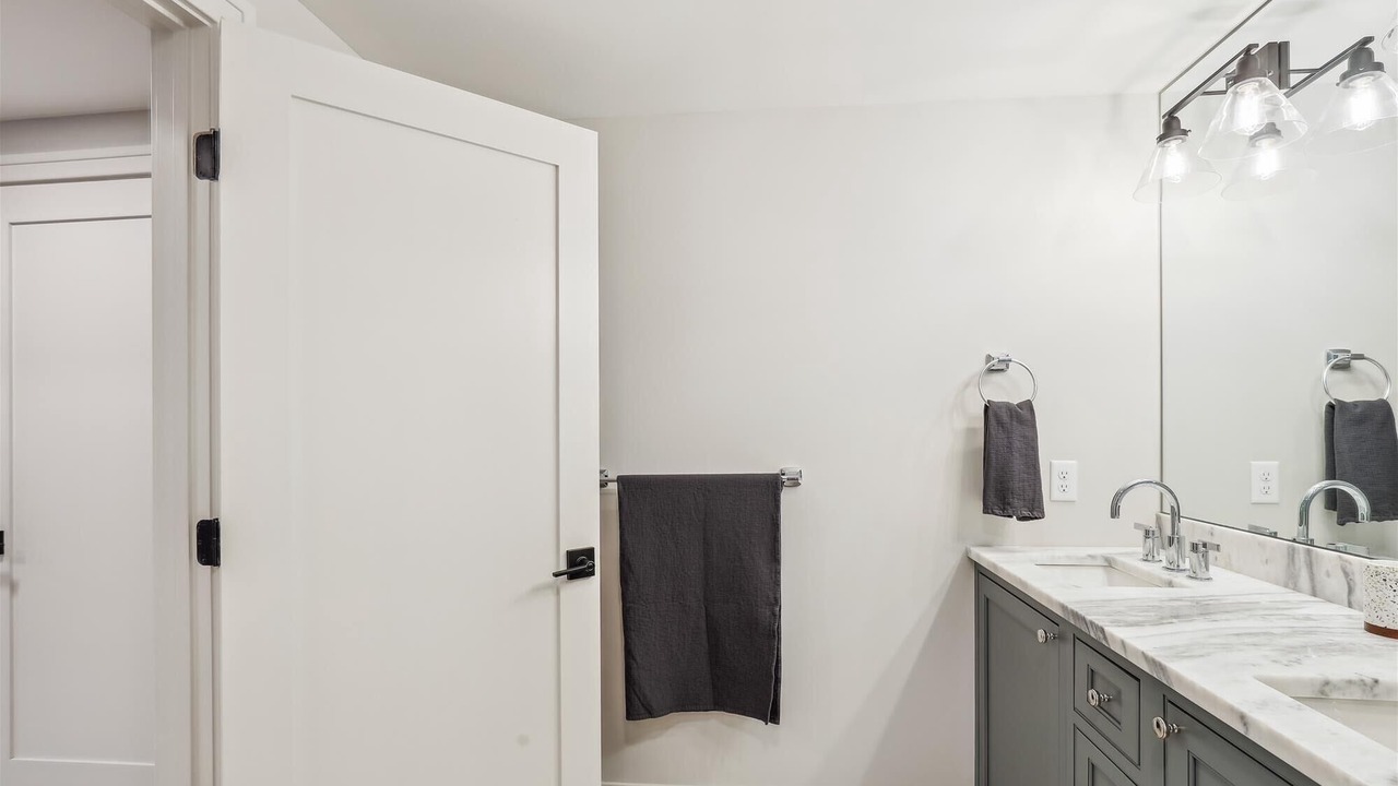 Photo of Bathroom in Waterbury Center