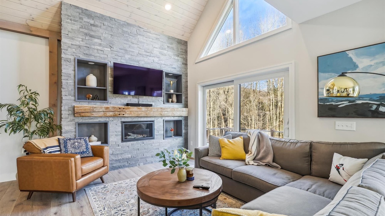 Photo of Livingroom in Waterbury Center