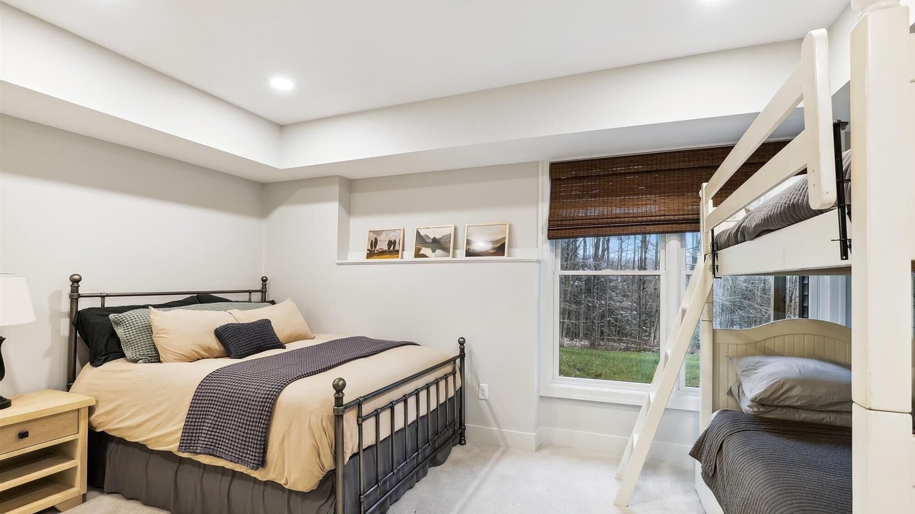 Photo of Bedroom in Waterbury Center