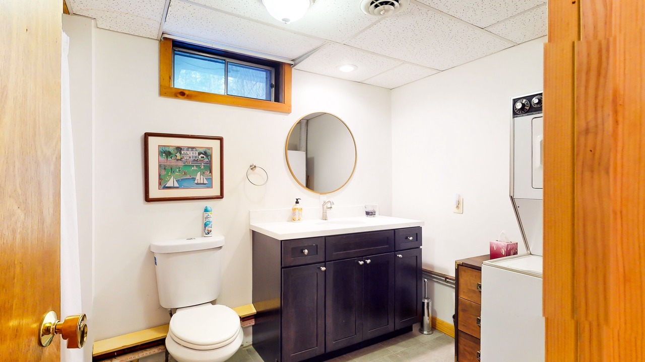 Photo of Bathroom in Brownsville