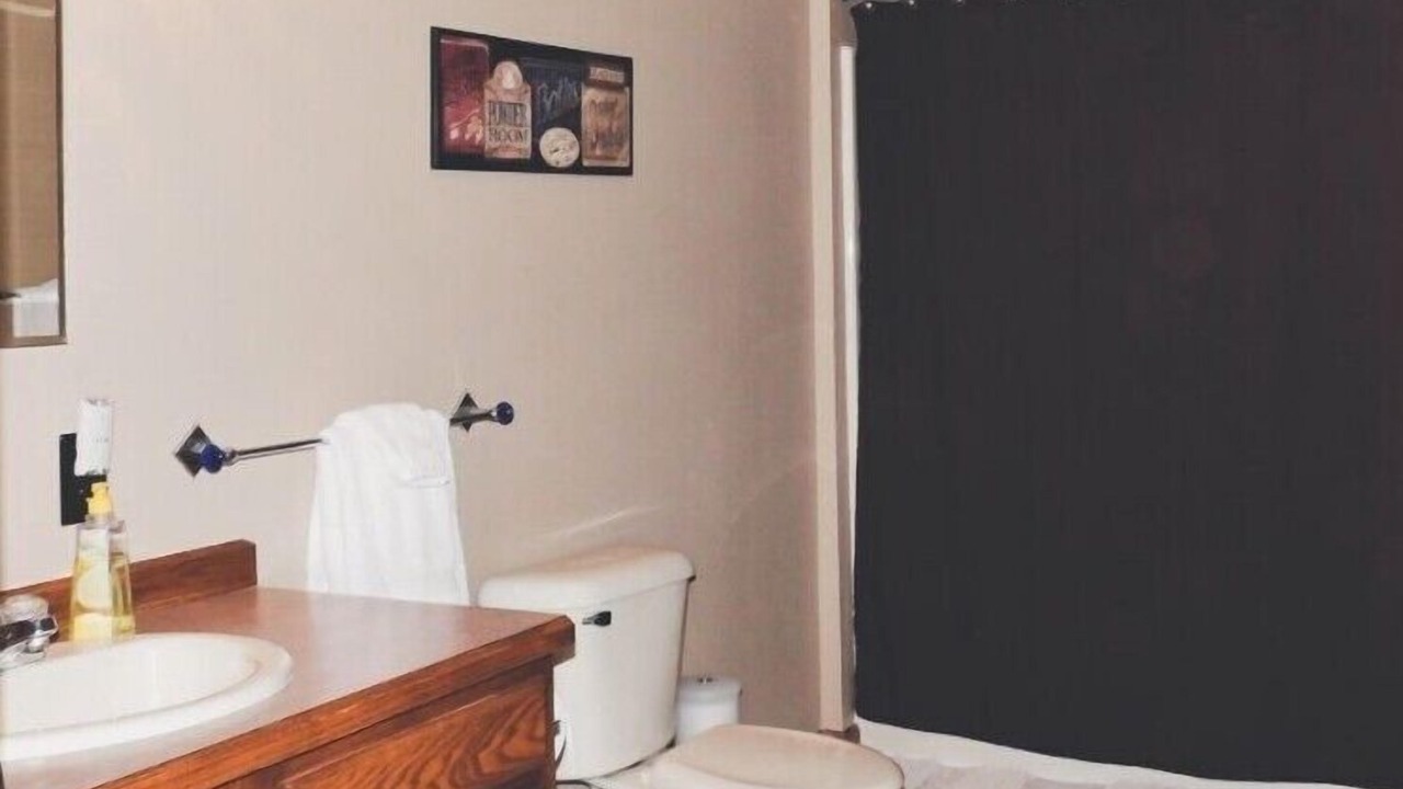 Photo of Bathroom in Pittsburg