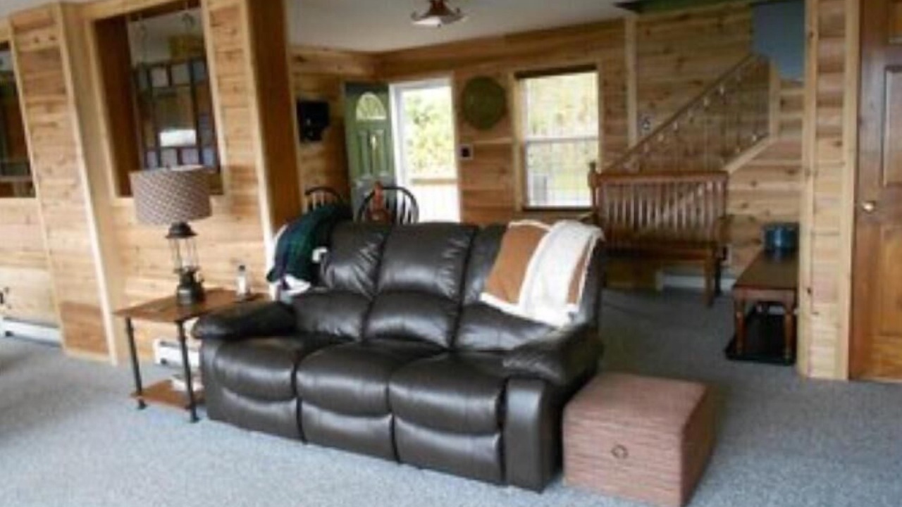 Photo of Livingroom in Pittsburg