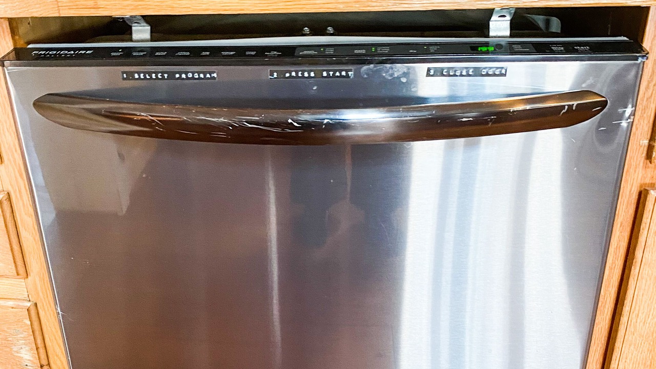 Photo of Kitchen in Hood