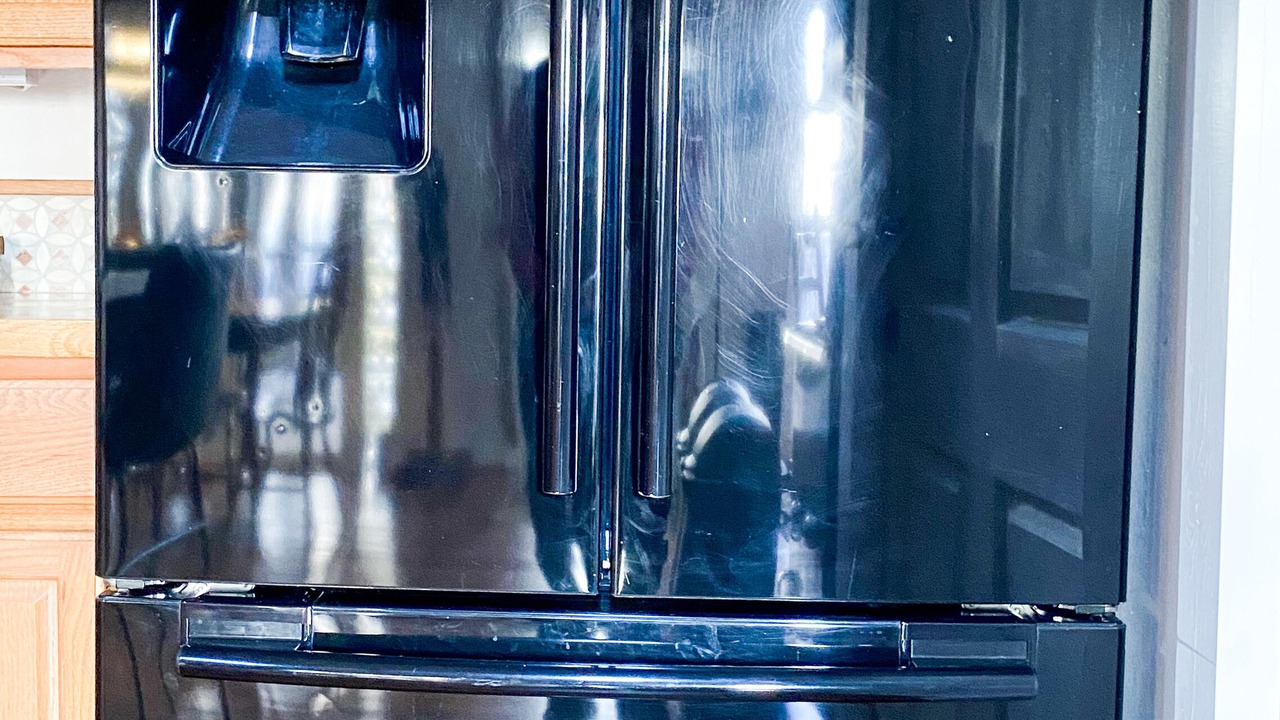 Photo of Kitchen in Hood