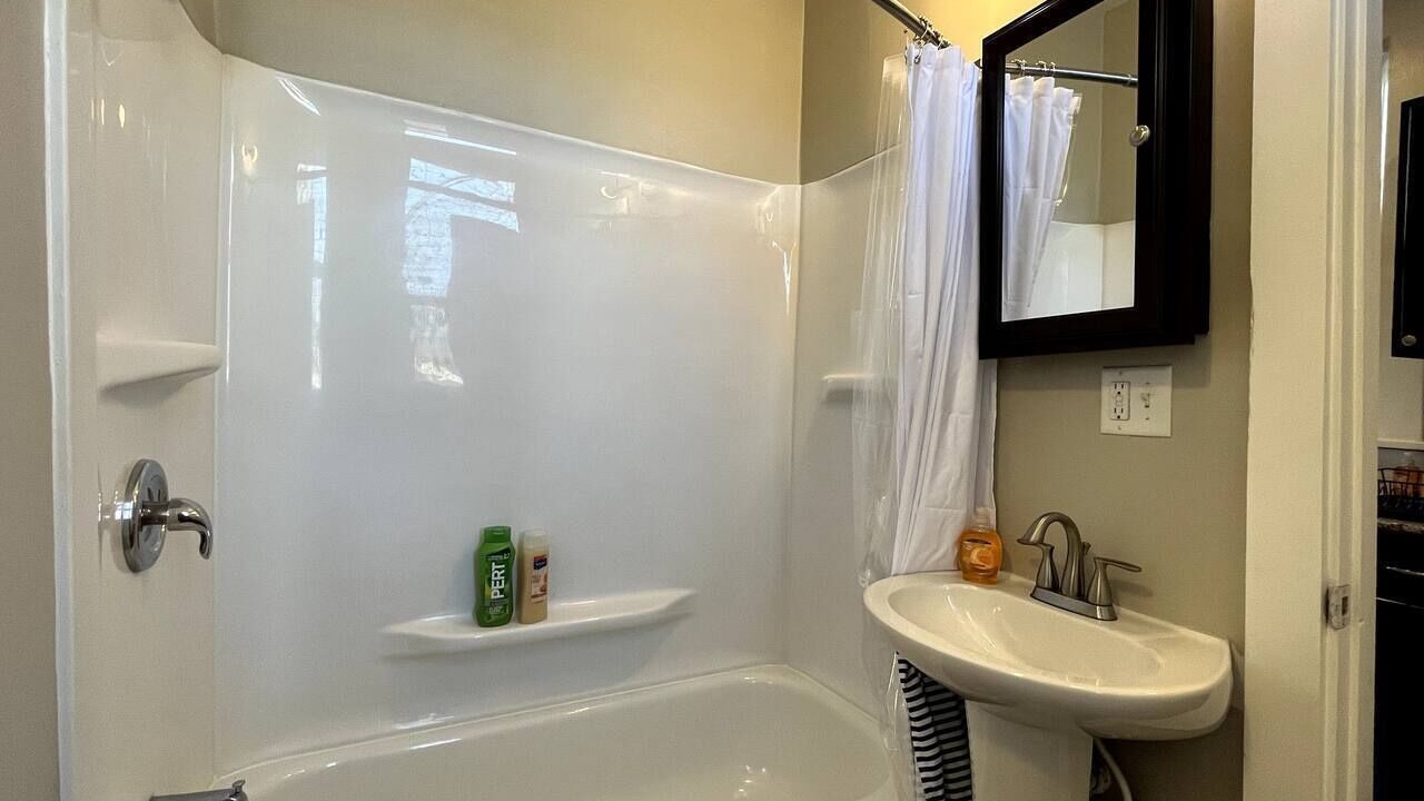 Photo of Bathroom in West Columbus