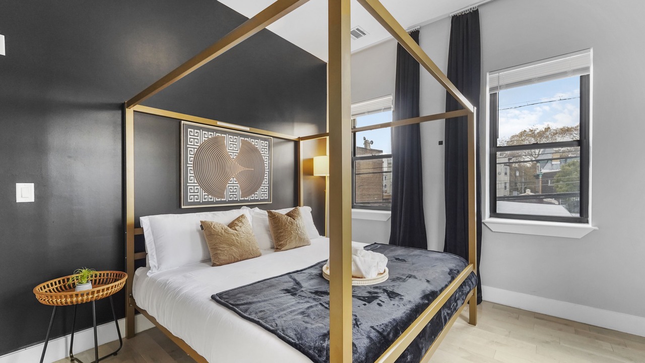Photo of Bedroom in Ironbound District