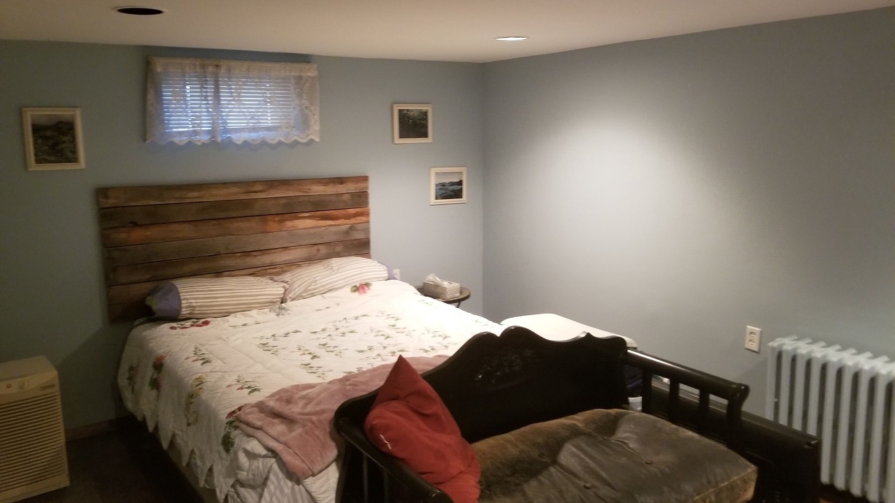 Photo of Bedroom in Lindenhurst