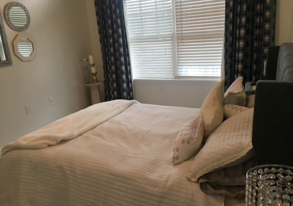 Photo of Bedroom in Saratoga Springs