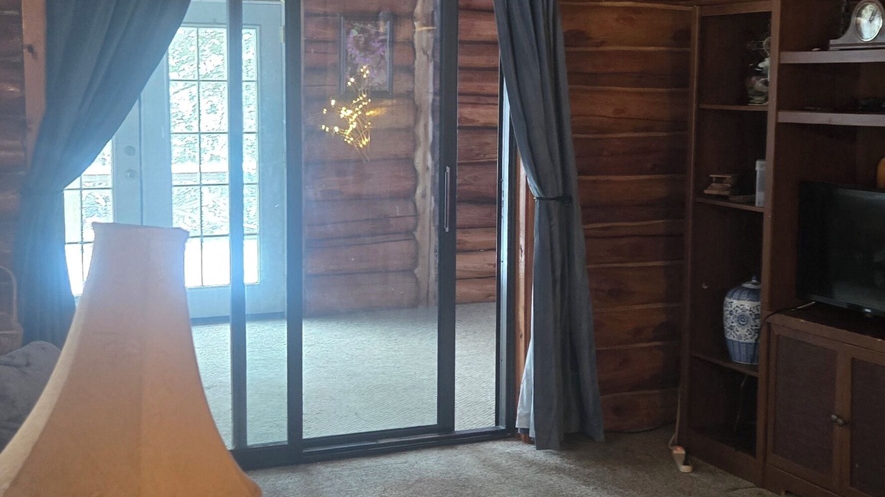 Photo of Livingroom in Olmstedville