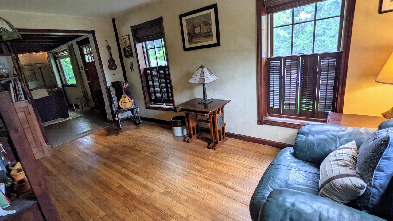 Photo of Livingroom in Williamsville