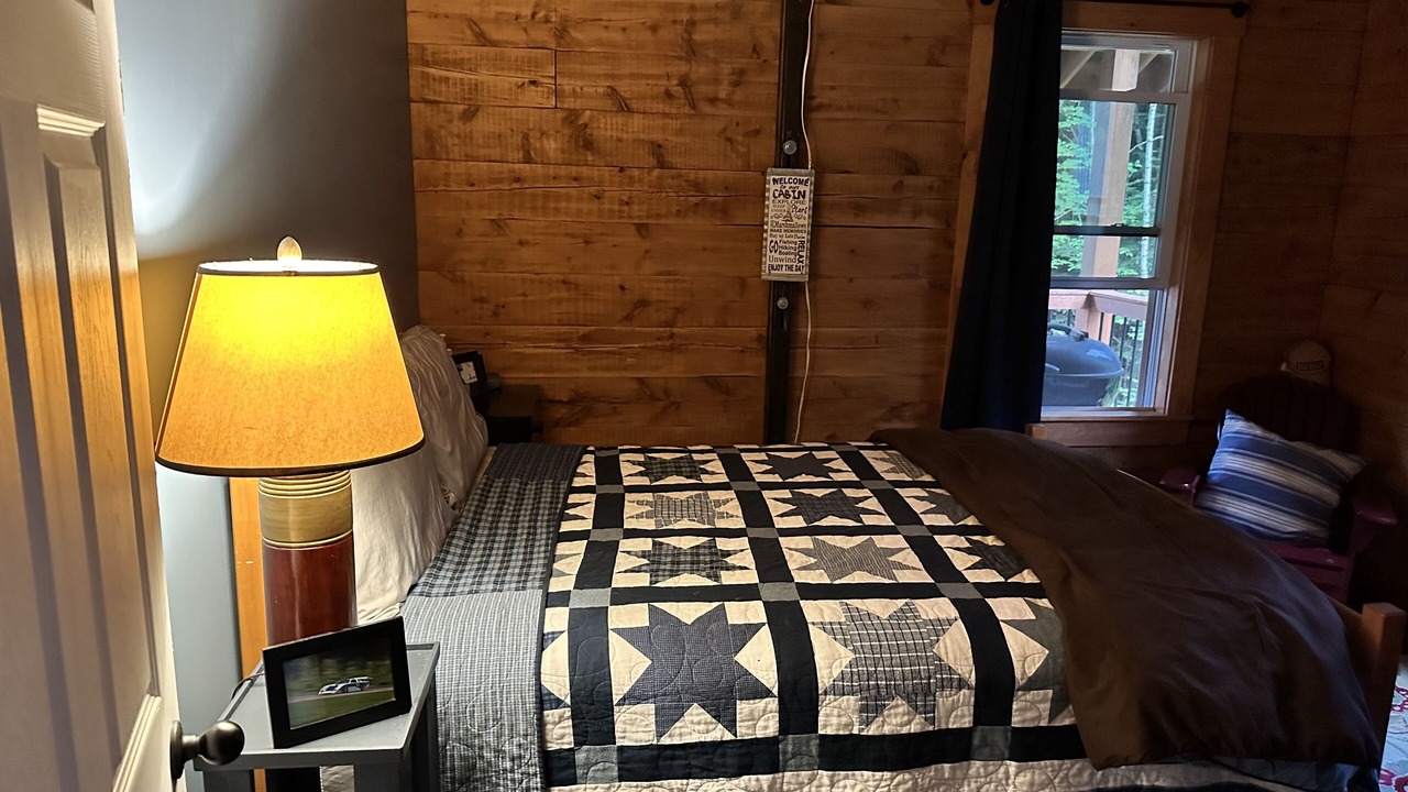 Photo of Bedroom in Stark