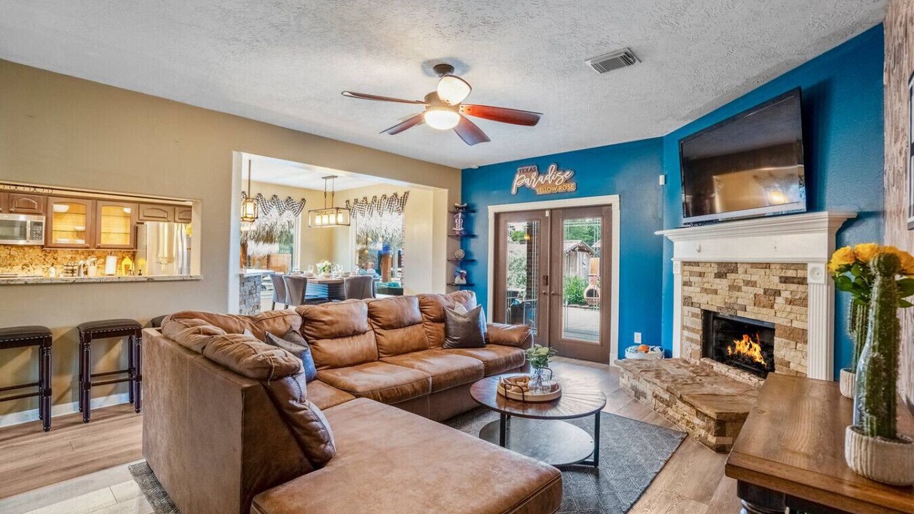 Photo of Livingroom in Alvin