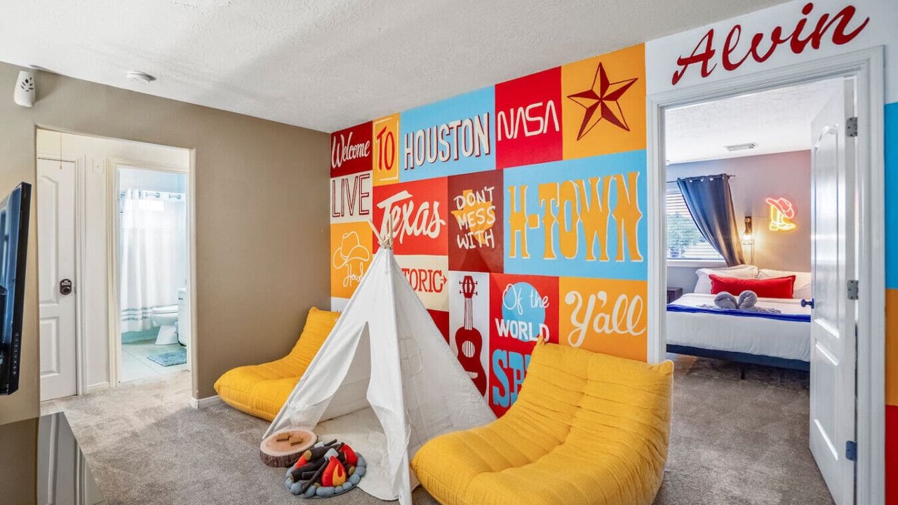 Photo of Bedroom in Alvin