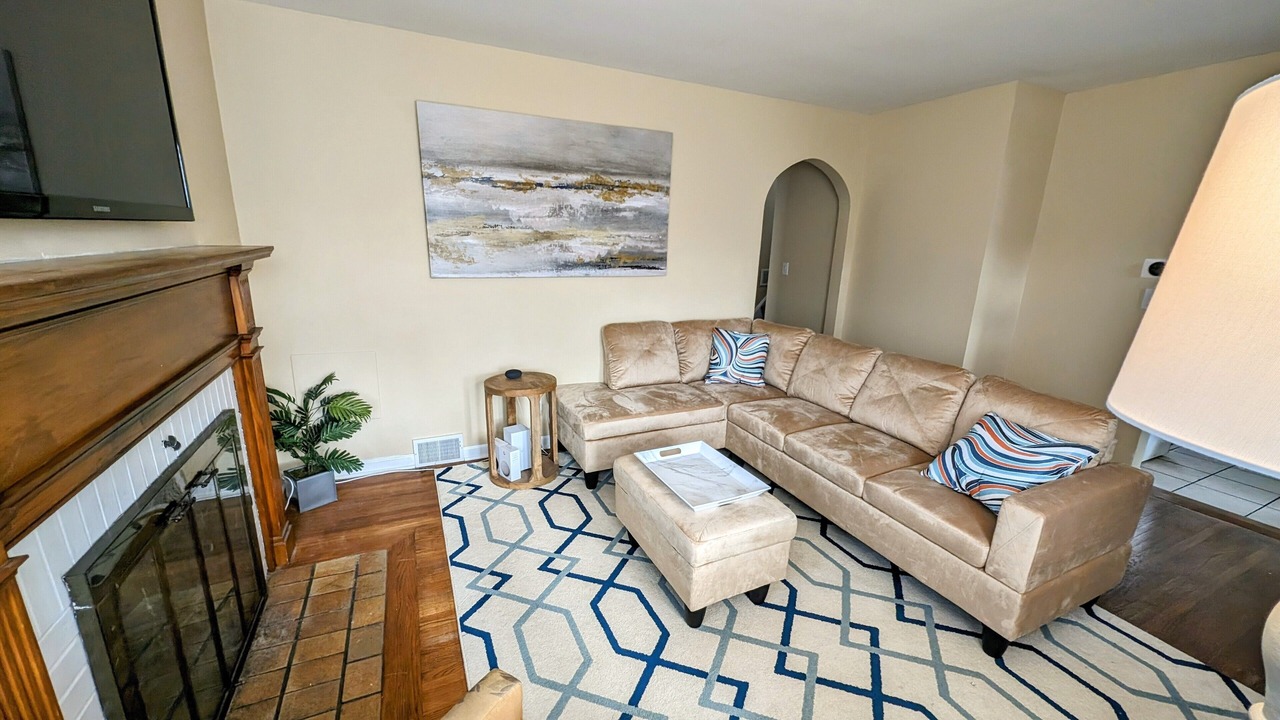Photo of Livingroom in Eggertsville